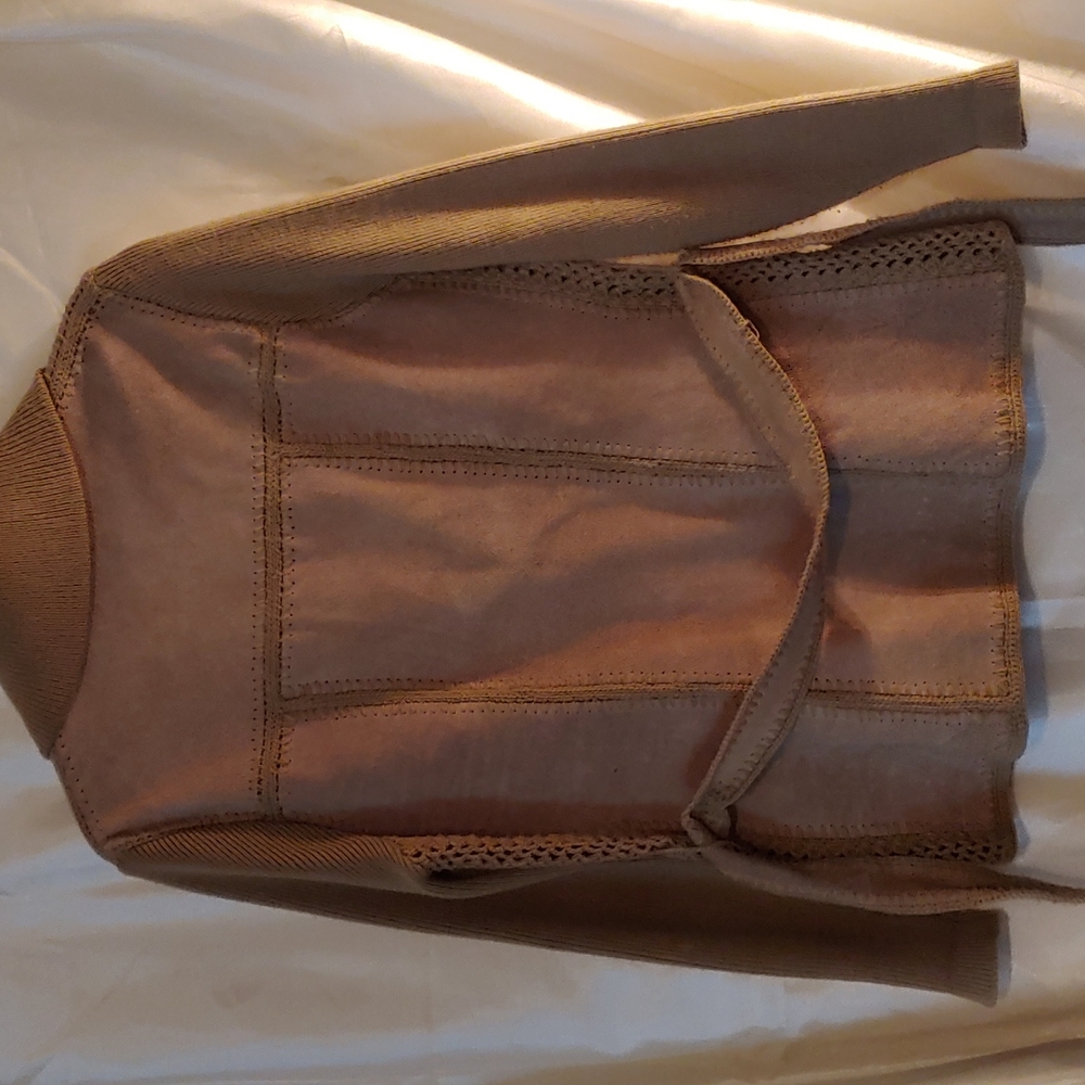 Fully Lined Beautiful Winter Jacket. - image 8